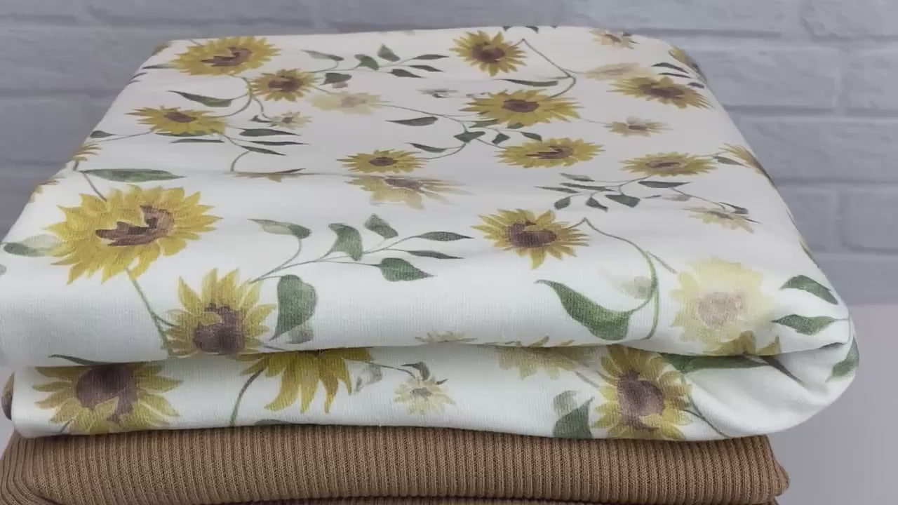Family Fabrics Vintage Sunflowers